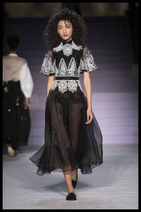 London Fashion Week - Temperley Modenschau . 19 02 2017. London, United Kingdom. Temperley London show on the third day of London Fashion Week for Autumn Winter 2017.  xStephenxLockx xi-Imagesx IIM-14436-0018
