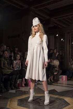 United Kingdom: London Fashion Week Pam Hogg Fashion Show Pam Hogg s fashion show AW17 at London Fashion Scout. Pam Hogg is an iconic British fashion designer, in the fashion since the early 80s.  AlbertoxPezzali