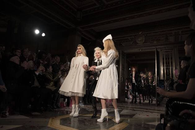 United Kingdom: London Fashion Week Pam Hogg Fashion Show Pam Hogg s fashion show AW17 at London Fashion Scout. Pam Hogg is an iconic British fashion designer, in the fashion since the early 80s.  AlbertoxPezzali