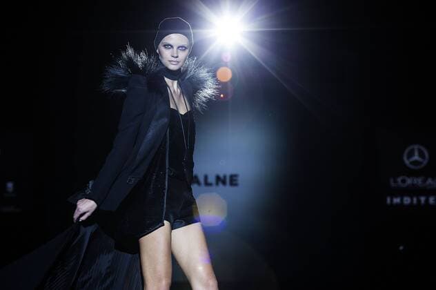 Model bei der Malne Fashion Show auf der Mercedes-Benz Fashion Week Madrid Autumn Winter 2017. Madrid, 19.02.2017 Malne Model  Foto:xDyDxFotografosx xFuturexImage