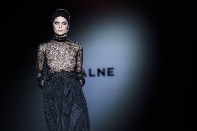 Model bei der Malne Fashion Show auf der Mercedes-Benz Fashion Week Madrid Autumn Winter 2017. Madrid, 19.02.2017 Malne Model  Foto:xDyDxFotografosx xFuturexImage