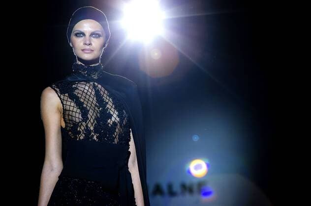 Model bei der Malne Fashion Show auf der Mercedes-Benz Fashion Week Madrid Autumn Winter 2017. Madrid, 19.02.2017 Malne Model  Foto:xDyDxFotografosx xFuturexImage