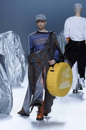 February 19, 2017 - Madrid, Spain - A model walks the runway at the MARIA KE FISHERMAN show during the Mercedes-Benz Madrid Fashion Week Autumn Winter 2017 2018 at IFEMA on February 19, 2017 in Madrid, Spain Madrid Spain  - ZUMAn230 20170219_zaa_n230_513 Copyright: xOscarxGonzalezx