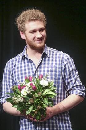 Johannes Hallervorden bei der Premiere des Jungendtheater Am Bildschirm Licht , Produktion Junges Schlosspark Theater (YAS) am 19.02.17 in Berlin. Johannes Hallervorden feiert Premiere im Schlosspark Theater