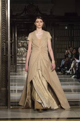 London, UK, 19 February 2017. A model walks the runway during the Kajal Patel show at House of MEA, Fashion Scout, London Fashion Week. House of Middle East & Asia is a platform to promote fashion talent from across the Middle East, Asia and India. House of MEA, Fashion Scout, London Fashion Week, London, UK 