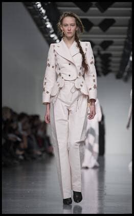 . 20 02 2017. London, United Kingdom. Models walk the catwalk at the Antonio Berardi show on day 4 of London Fashion Week 2017 at 180 The Strand, London, UK.  xBenxStevensx xi-Imagesx IIM-14439-0010