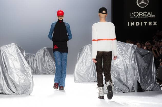 Model bei der Maria ke Fisherman Fashion Show auf der Mercedes-Benz Fashion Week Madrid Autumn Winter 2017. Madrid, 19.02.2017 Maria ke Fisherman Model  Foto:xDyDxFotografosx xFuturexImage