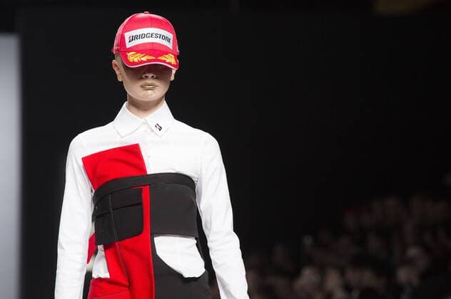 Model bei der Maria ke Fisherman Fashion Show auf der Mercedes-Benz Fashion Week Madrid Autumn Winter 2017. Madrid, 19.02.2017 Maria ke Fisherman Model  Foto:xDyDxFotografosx xFuturexImage