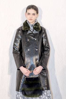 London Fashion Week: Shrimps presentation AW17 Shrimps presentation of the AW17 collection at London Fashion Week. Shrimps is a fashion label from the young London-based designer, Hannah Weiland, launched in 2013.  AlbertoxPezzali
