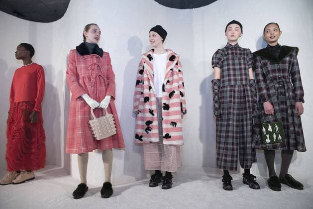 London Fashion Week: Shrimps presentation AW17 Shrimps presentation of the AW17 collection at London Fashion Week. Shrimps is a fashion label from the young London-based designer, Hannah Weiland, launched in 2013.  AlbertoxPezzali