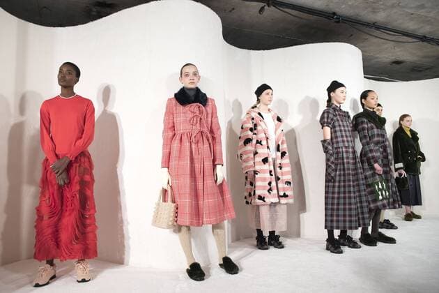 London Fashion Week: Shrimps presentation AW17 Shrimps presentation of the AW17 collection at London Fashion Week. Shrimps is a fashion label from the young London-based designer, Hannah Weiland, launched in 2013.  AlbertoxPezzali
