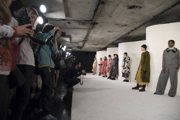 London Fashion Week: Shrimps presentation AW17 Shrimps presentation of the AW17 collection at London Fashion Week. Shrimps is a fashion label from the young London-based designer, Hannah Weiland, launched in 2013.  AlbertoxPezzali