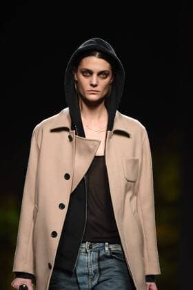 Mercedes Benz Fashion Week in Madrid - Modenschau Oliva -  DiegoxPuerta