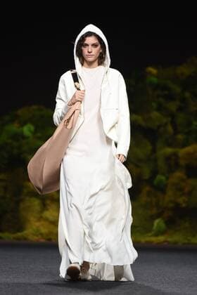 Mercedes Benz Fashion Week in Madrid - Modenschau Oliva -  DiegoxPuerta