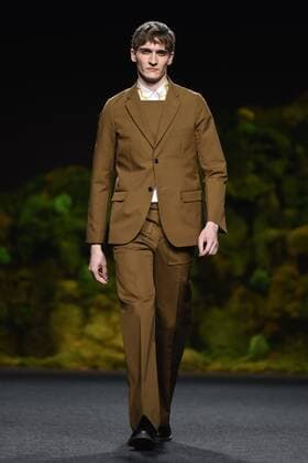 Mercedes Benz Fashion Week in Madrid - Modenschau Oliva -  DiegoxPuerta