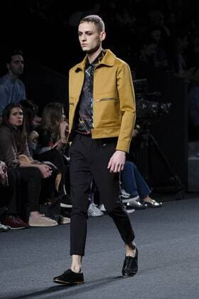 February 20, 2017 - Madrid, Spain - A model walks the runway at the OLIVA show during the Mercedes-Benz Madrid Fashion Week Autumn Winter 2017 2018 at IFEMA on February 20, 2017 in Madrid, Spain Madrid Spain  - ZUMAn230 20170220_zaa_n230_183 Copyright: xOscarxGonzalezx