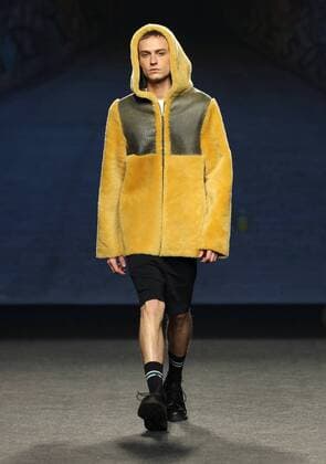 A model takes to the catwalk with the desings for the 2017 2018 fall-winter collection s creation by Jesus Lorenzo during a fashion show held as part of Mercedes Benz Fashion Week in Madrid, Spain, 20 February 2017. The Mercedes-Benz Fashion Week Madrid runs from 16 to 21 February. Mercedes Benz Fashion Week Madrid !ACHTUNG: NUR REDAKTIONELLE NUTZUNG!  Copyright: xJJxGUILLENx 20170220-636232212991229451