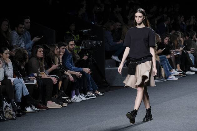 February 20, 2017 - Madrid, Spain - A model walks the runway at the OLIVA show during the Mercedes-Benz Madrid Fashion Week Autumn Winter 2017 2018 at IFEMA on February 20, 2017 in Madrid, Spain Madrid Spain  - ZUMAn230 20170220_zaa_n230_197 Copyright: xOscarxGonzalezx