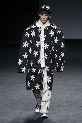 February 21, 2017 - Madrid, Spain - A model walks the runway at the OUTSIDERS DIVISION show during the EGO Mercedes-Benz Madrid Fashion Week Autumn Winter 2017 2018 at IFEMA on February 21, 2017 in Madrid, Spain Madrid Spain  - ZUMAn230 20170221_zaa_n230_186 Copyright: xOscarxGonzalezx
