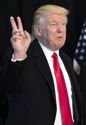 President Donald Trump waves as he leaves Smithsonian National Museum of African American History & Culture in Washington, D.C. on February 21, 2017.  WAP20170221322 KEVINxDIETSCH