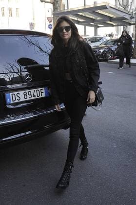 Milan Sara Sampaio arrives to the hotel for Milan Fashion Week  Copyright: xLivioxValeriox xIPAx xLivioxValeriox