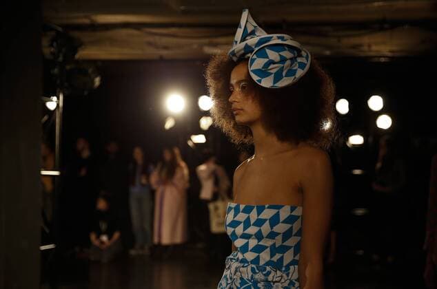 A model presents a creation at the One to Watch: Richard Malone presentation during the London Fashion Week in London, Britain, on Feb. 21, 2017. ) BRITAIN-LONDON-FASHION WEEK-ONE TO WATCH: RICHARD MALONE-PRESENTATION HanxYan 
