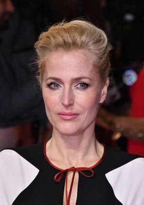 . 21 02 2017. London, United Kingdom. Gillian Anderson attends Viceroy s House UK film premiere. Historical drama following the lives of the 500 servants who lived downstairs in Lord Mountbatten s house in India, while the British rulers resided upstairs, at Curzon Mayfair, London.  xNilsxJorgensenx xi-Imagesx IIM-14461-0029