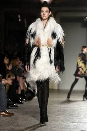 Milan woman s Fashion Week Fall Winter 2017 2018. Milano Moda donna , autunno inverno 2017 2018 . Francesco Scognamiglio fashion Show  Copyright: xSimonaxChiocciaxSickix xIPAx xFotosickix