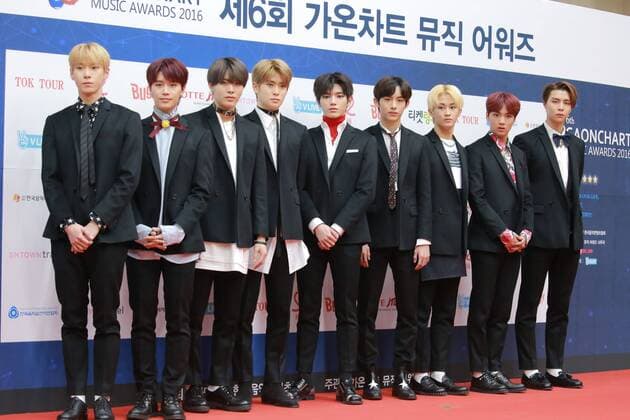 EXO,BTS,TWICE,SHINee,Sistar,Blackpink,Gfriend etc. on the red carpet of 6th Gaonchart Music Awards in Seoul, Korea on 22th February, 2017.(China and Korea Rights Out)  201702230801