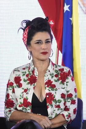 Grandiosas PK in Mexiko Stadt February 22, 2017 - Mexico City, Mexico - Karina Moreno is seen speak with the media during Grandiosas press conference at Teatro Metropolitan on February 22, 2017 in Mexico City, Mexico Mexico City Mexico  - ZUMAn230 20170222_zaa_n230_537 Copyright: xCarlosxTischlerx