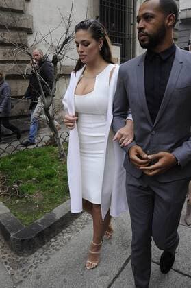 Ashley Graham bei der Mailand Fashion Week Milan Ashley Graham to the Max Mara fashion show during the Milan Fashion Week  Copyright: xLivioxValeriox xIPAx xLivioxValeriox