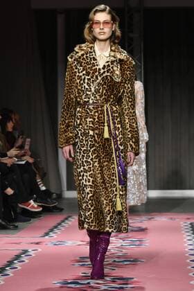 Mailand Fashion Week - Vivetta Modenschau Milan woman s Fashion Week Fall Winter 2017 2018. Milano Moda donna , autunno inverno 2017 2018 . Vivetta Fashion Show Pictured: Model  Copyright: xRiccardoxGiordanoxSickix xIPAx xFotosickix