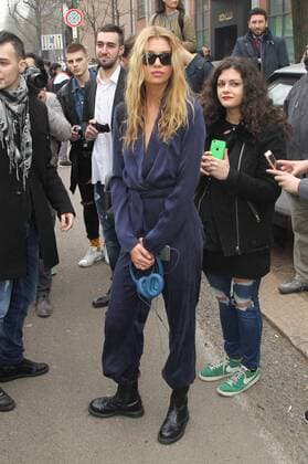 Mailand Fashion Week - Stella Maxwell vor der Fendi Modenschau Milan Stella Maxwell at the Milan Fashion Week after the Fendi fashion show  Copyright: xLivioxValeriox xIPAx xLivioxValeriox