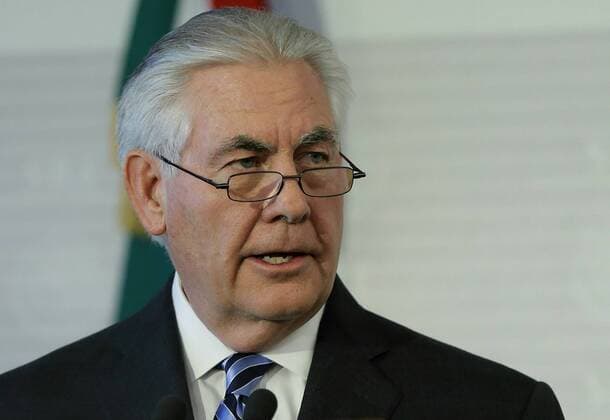 US Secretary of State Rex Tillerson speaks during a press conference with Mexican Foreign Minister Luis Vdiegaray (out of frame) in Mexico City, Mexico, 23 February 2017. Kelly assured that there will be no massive deportations or military operations against Mexican immigrants in the United States. KELLY: THERE WILL BE NO MASSIVE DEPORTATIONS NOR MILITARY OPERATIONS AGAINST IMMIGRANTS !ACHTUNG: NUR REDAKTIONELLE NUTZUNG!  Copyright: xJoséxMéndezx MEX001 20170223-636234870591698458