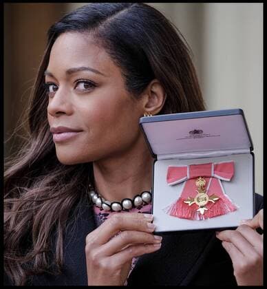 Verleihung von Ritterorden in London . 23 02 2017. London, United Kingdom. Investitures. Buckingham Palace. Actress Naomie Harris after the Queen s investitures at Buckingham Palace  xi-Imagesx xPoolx IIM-14494-0026