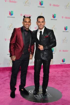 Puerto Rican singers Bryant Myers (L) and Tito El Bambino pose as they arrive at Lo Nuestro Latin Music Awards at the American Airlines Arena in Miami, Florida, Unied States, 23 February 2017. LO NUESTRO LATIN MUSIC AWARDS !ACHTUNG: NUR REDAKTIONELLE NUTZUNG!  Copyright: xGIORGIOxVIERAx MIA001 20170224-636235017540570655