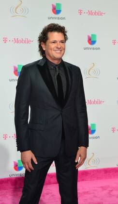 Colombian singer Carlos Vives poses as he arrives at Lo Nuestro Latin Music Awards at the American Airlines Arena in Miami, Florida, Unied States, 23 February 2017. LO NUESTRO LATIN MUSIC AWARDS !ACHTUNG: NUR REDAKTIONELLE NUTZUNG!  Copyright: xGIORGIOxVIERAx MIA001 20170224-636235036340090651