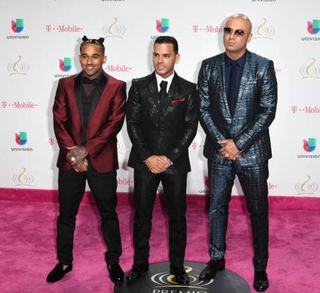 Latin artist (L-R) Bryant Myers, Tito & Wisin walk the red carpet at the Univision 2017 Premio Lo Nuestro a La Musica Latina show at the American Airlines Arena in Miami, Florida, February 23, 2017.  MIA20170223142 GARYxIxROTHSTEIN