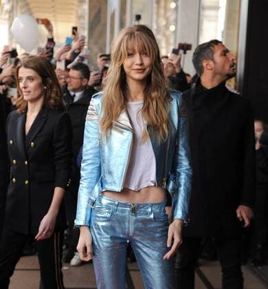 Milan, Gigi Hadid for Tommy Hilfiger meets fans in La Rinascente supermodel Gigi Hadid comes in Rinascente, and meets fans. Supercortata 4 bodyguard and an impressive service of order, greets his fans in Tommy Hilfiger stand, which has produced a new fragrance for her,  Copyright: xMimmoxCarrierox xIPAx xMimmoxCarrierox