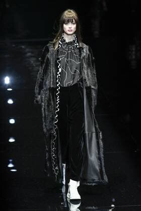 Milan woman s Fashion Week Fall Winter 2017 2018. Milano Moda donna , autunno inverno 2017 2018 . Emporio Armani Fashion Show Pictured: Model  Copyright: xRiccardoxGiordanoxSickix xIPAx xFotosickix