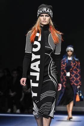 Milan woman s Fashion Week Fall Winter 2017 2018. Milano Moda donna , autunno inverno 2017 2018 . Versace fashion show Pictured: Model  Copyright: xRiccardoxGiordanoxSickix xIPAx xFotosickix