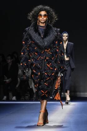 Milan woman s Fashion Week Fall Winter 2017 2018. Milano Moda donna , autunno inverno 2017 2018 . Versace fashion show Pictured: Model  Copyright: xRiccardoxGiordanoxSickix xIPAx xFotosickix