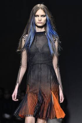 Milan woman s Fashion Week Fall Winter 2017 2018. Milano Moda donna , autunno inverno 2017 2018 . Versace fashion show Pictured: Bella Hadid  Copyright: xRiccardoxGiordanoxSickix xIPAx xFotosickix