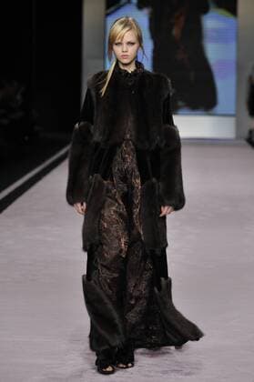 Italy: Pajero Fur Show A model walks the runway at the Pajero Fur show during Milan Fashion Week Fall Winter 2017 18.  GaetanoxPiazzolla