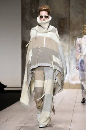 Bilder des Tages Milan woman s Fashion Week Fall Winter 2017 2018 Milano Moda Donna Autunno Inverno 2017 2018 Biagiotti Fashion Show Pictured  Copyright: xSimonaxChiocciax xIPAx xFotosickix