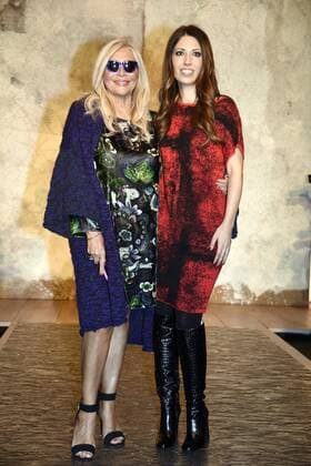 Milan woman s Fashion Week Fall Winter 2017 2018 Milano Moda Donna Autunno Inverno 2017 2018 Biagiotti front row Pictured Mara Venier e Lavinia  Copyright: xSimonaxChiocciax xIPAx xFotosickix