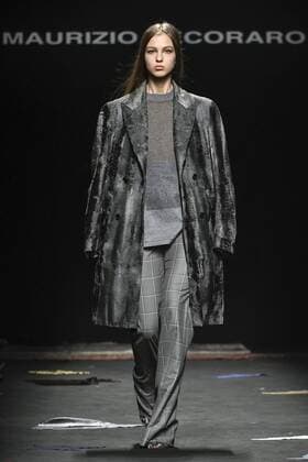 Milan woman s Fashion Week Fall Winter 2017 2018. Milano Moda donna , autunno inverno 2017 2018 . Maurizio Pecoraro fashion show Pictured: model  Copyright: xRiccardoxGiordanoxSickix xIPAx xFotosickix