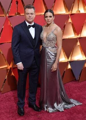 Luciana Barroso (L) and actor Matt Damon arrive on the red carpet for the 89th annual Academy Awards at the Dolby Theatre in the Hollywood section of Los Angeles on February 26, 2017.  LAP20170226670 JIMxRUYMEN