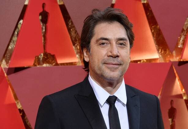 Actor Javier Bardem arrives on the red carpet for the 89th annual Academy Awards at the Dolby Theatre in the Hollywood section of Los Angeles on February 26, 2017.  LAP20170226682 JIMxRUYMEN