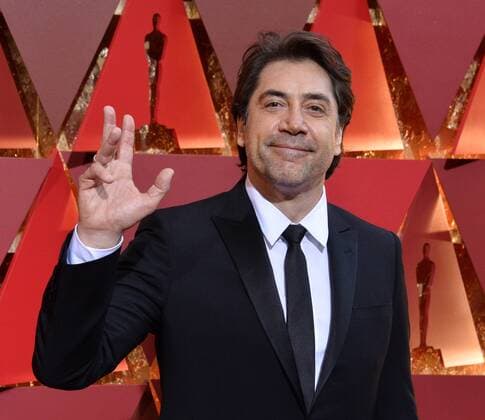 Actor Javier Bardem arrives on the red carpet for the 89th annual Academy Awards at the Dolby Theatre in the Hollywood section of Los Angeles on February 26, 2017.  LAP20170226684 JIMxRUYMEN